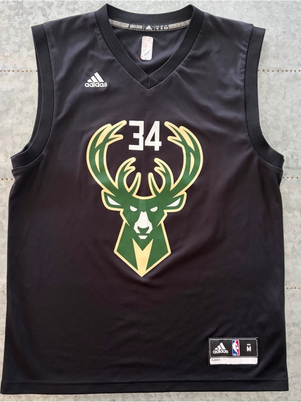 Giannis Antetokounmpo Milwaukee Bucks #34 Basketball Jersey, Adidas, Medium